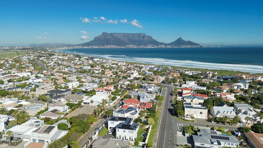 To Let 3 Bedroom Property for Rent in Sunset Beach Western Cape